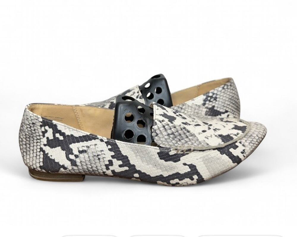 Express Slip On Flats Snake Skin Pointed Toe Loafers Womens Sz 9 Dress Shoes